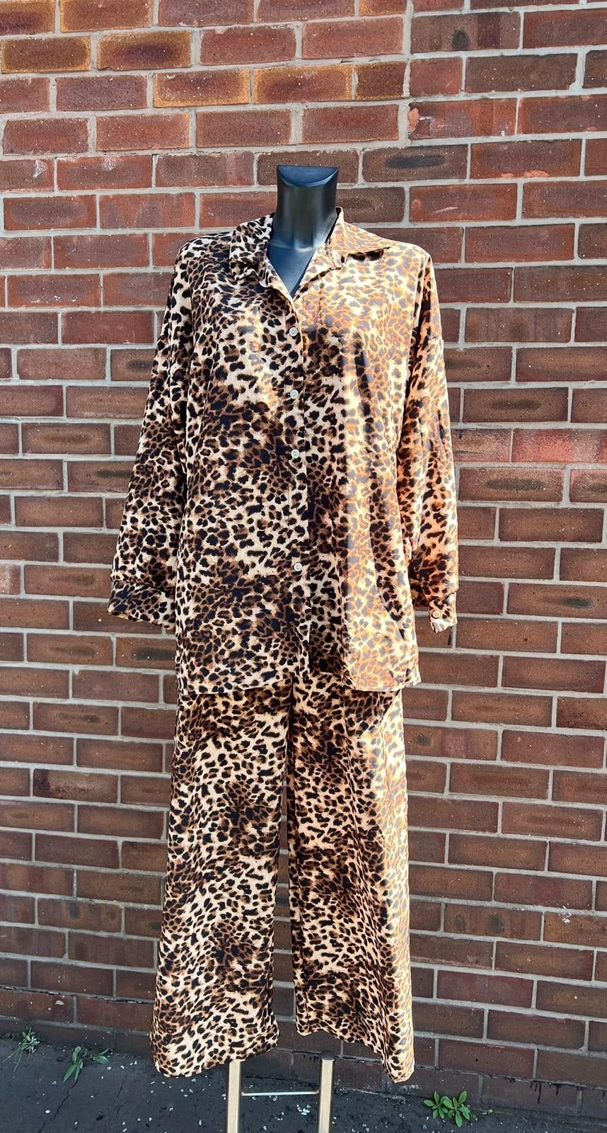 LUXE DIVA LADIES  2 PIECE BROWN LEOPARD NEW SUIT  SHIRT BLOUSE WITH WIDE LEG PLAZZO BOTTOMS